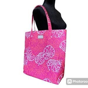 Lilly Pulitzer for Estée Lauder Sand dollar tote bag